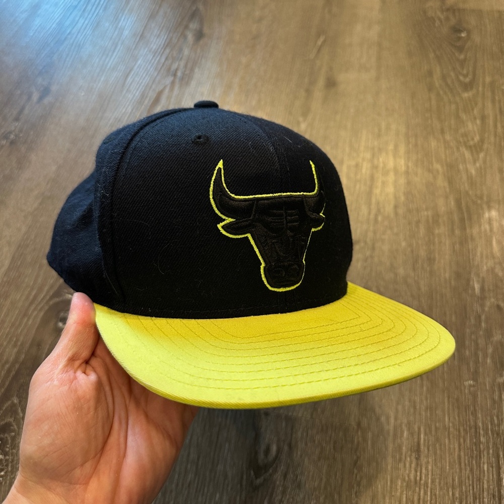 Adidas NBA Chicago bulls SnapBack lime green